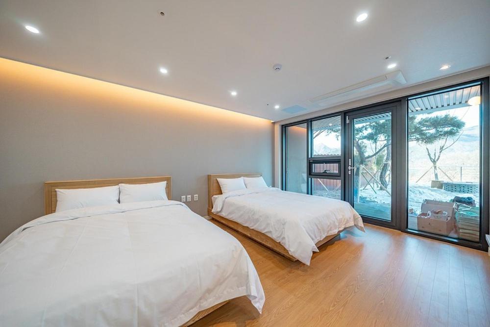 Jecheon The Shine Cheongpung Hotel Szoba fotó