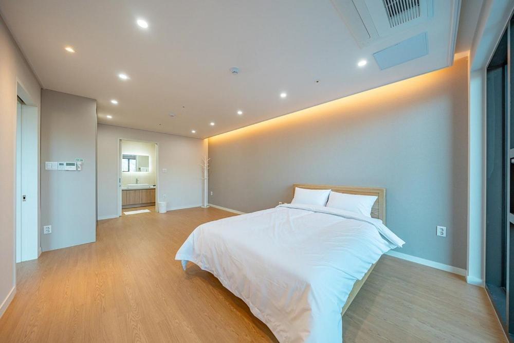 Jecheon The Shine Cheongpung Hotel Szoba fotó