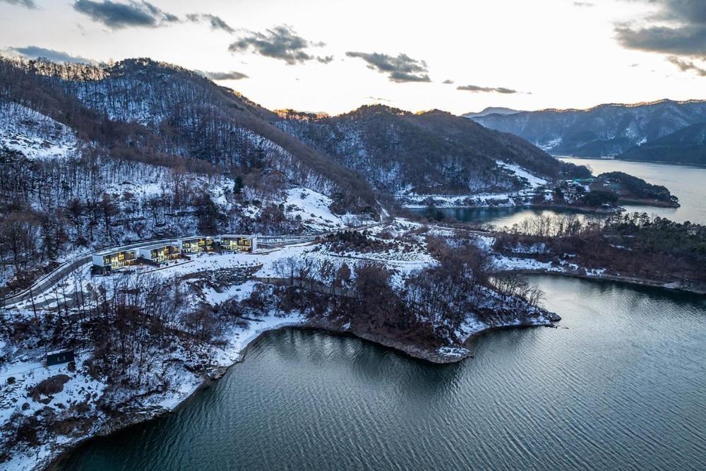 Jecheon The Shine Cheongpung Hotel Kültér fotó